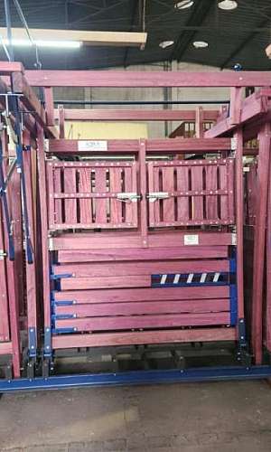 tronco com balança tronco com balança